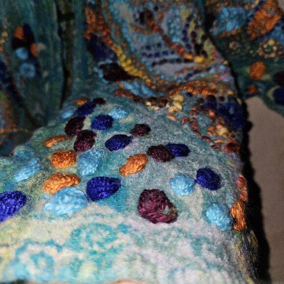 Anu Girls Unique Embroidered Jacket Size Large 100% Wool Colorful Wearable Art - Picture 5 of 16